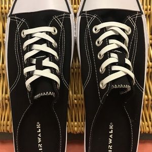 Nike Air Fish Head style Woman’s slip in sneakers